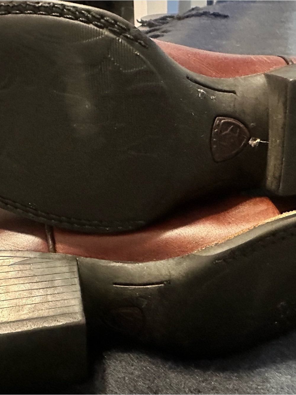 Ariat Chestnut Brown Embroidered Western Cowboy Boots - Picture 5 of 6